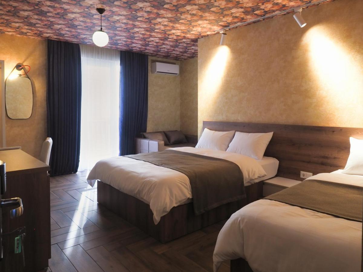 Hotel Banihills Tiflis Exterior foto
